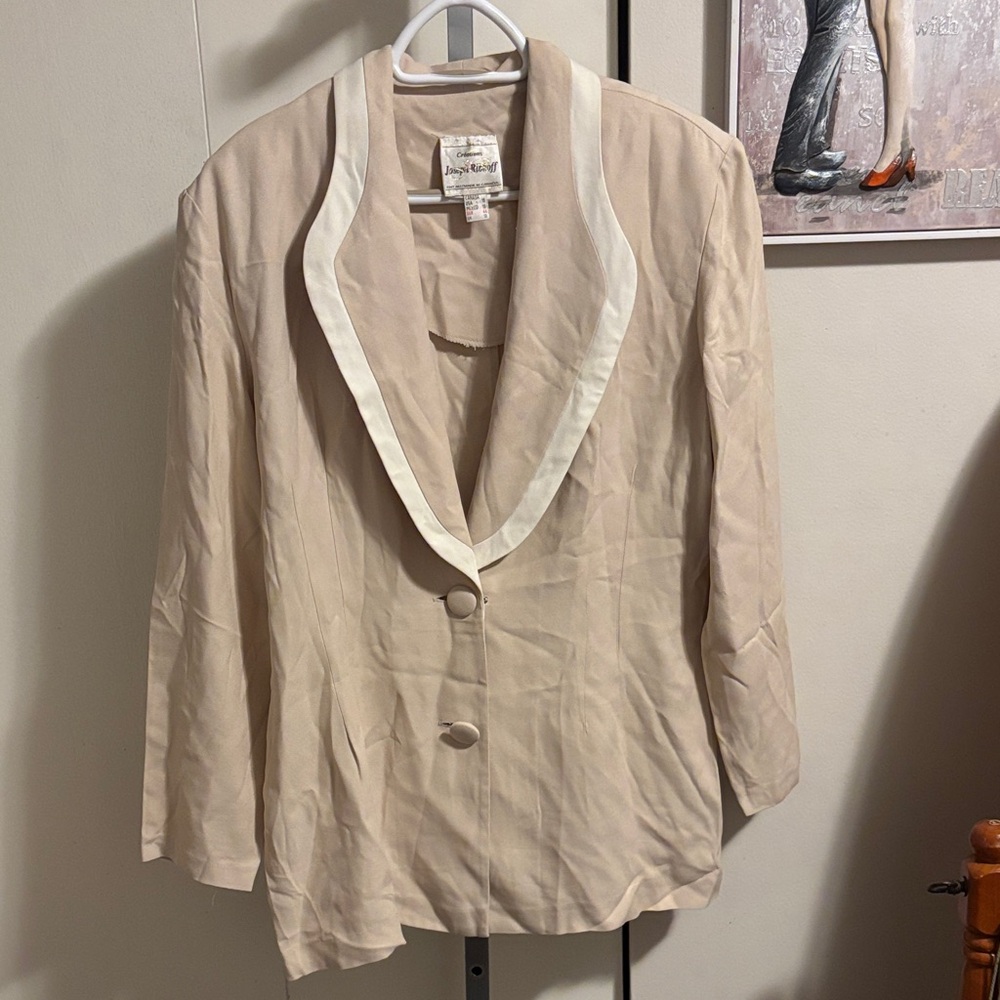 Women's Cream Blazer